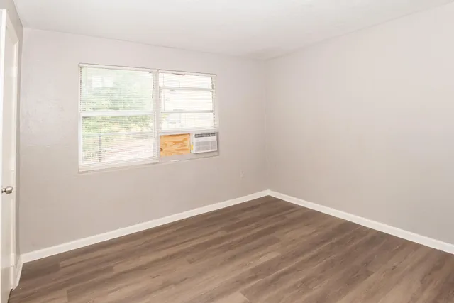 $1,500 | 1009 9th Street, Unit 4, West Palm Beach, FL 33401