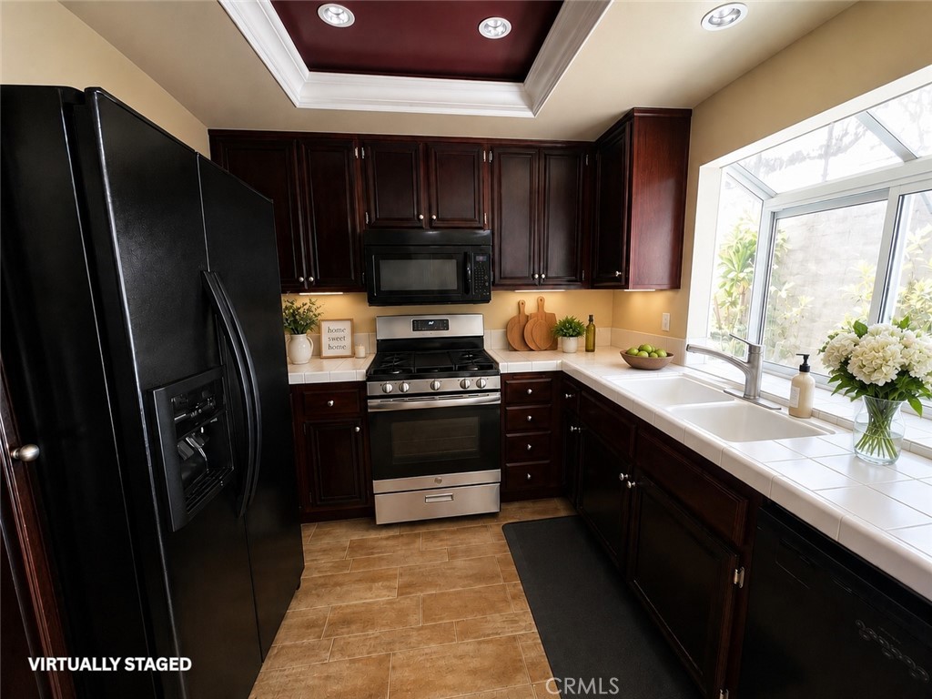 16121 Olivemill Road La Mirada, CA 90638 - Photo 8 of 18 Kitchen