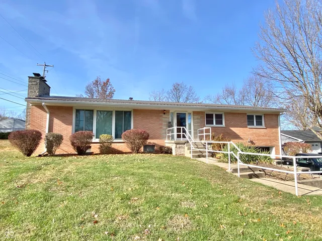 $339,000 | 404 Linwood Drive, Greencastle, IN 46135