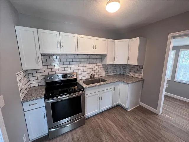 $215,000 | 11117 East 15th Street South, Independence, MO 64052