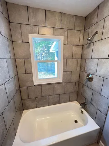 $215,000 | 11117 East 15th Street South, Independence, MO 64052