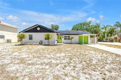 $599,000 | 687 Jasmine Way South, St. Petersburg, FL 33705