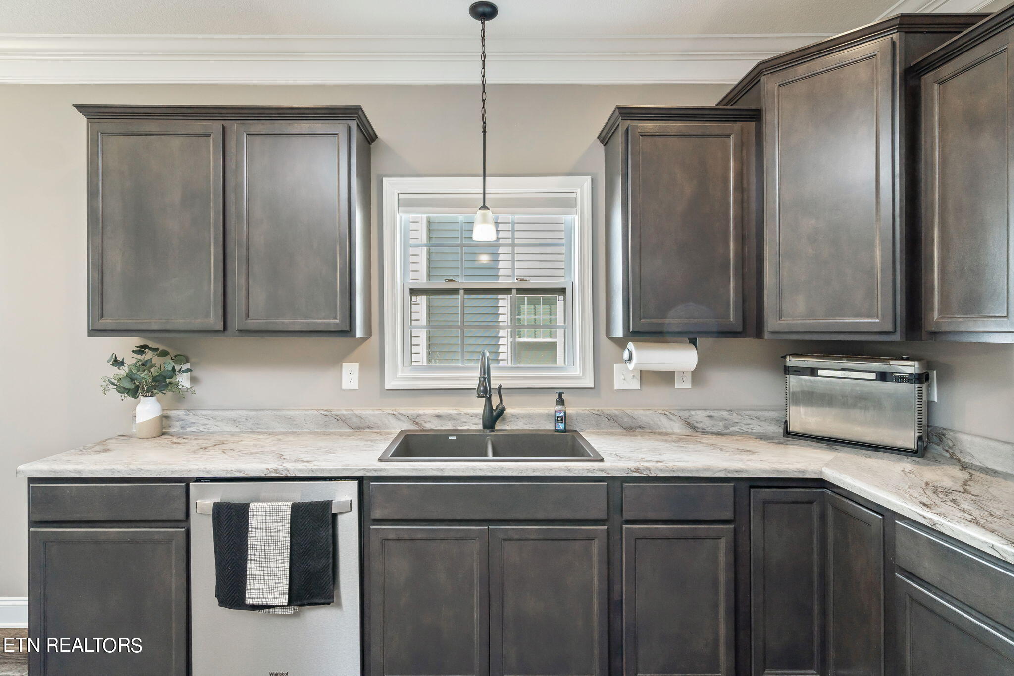 109 West Rarity Ridge Parkway Oak Ridge, TN 37830 - Photo 18 of 57 Kitchen