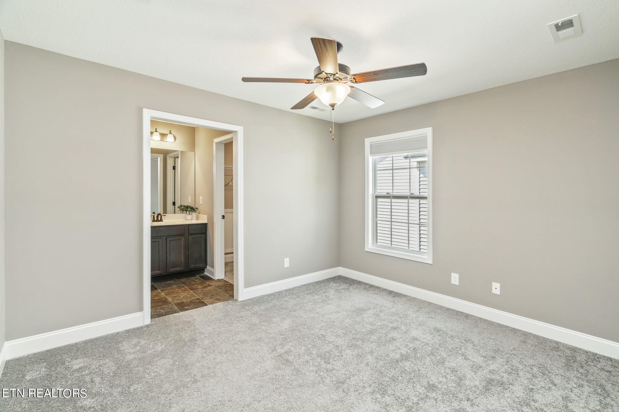 109 West Rarity Ridge Parkway Oak Ridge, TN 37830 - Photo 32 of 57 Bedroom 3