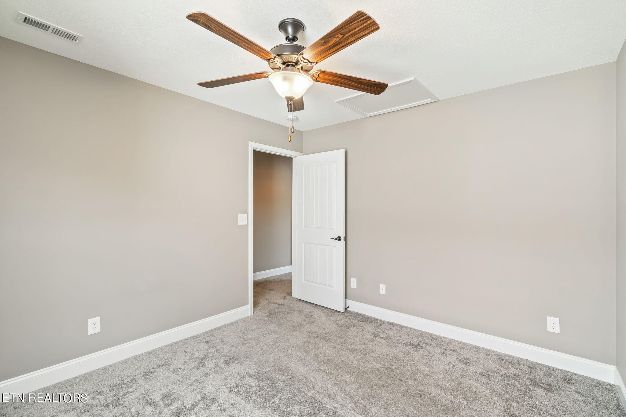 109 West Rarity Ridge Parkway Oak Ridge, TN 37830 - Photo 33 of 57 Bedroom 3