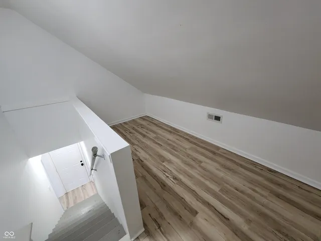 $1,075 | 2531 Unit C E 10th Street, Indianapolis, IN 46201