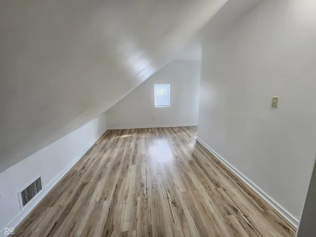 $1,075 | 2531 Unit C E 10th Street, Indianapolis, IN 46201