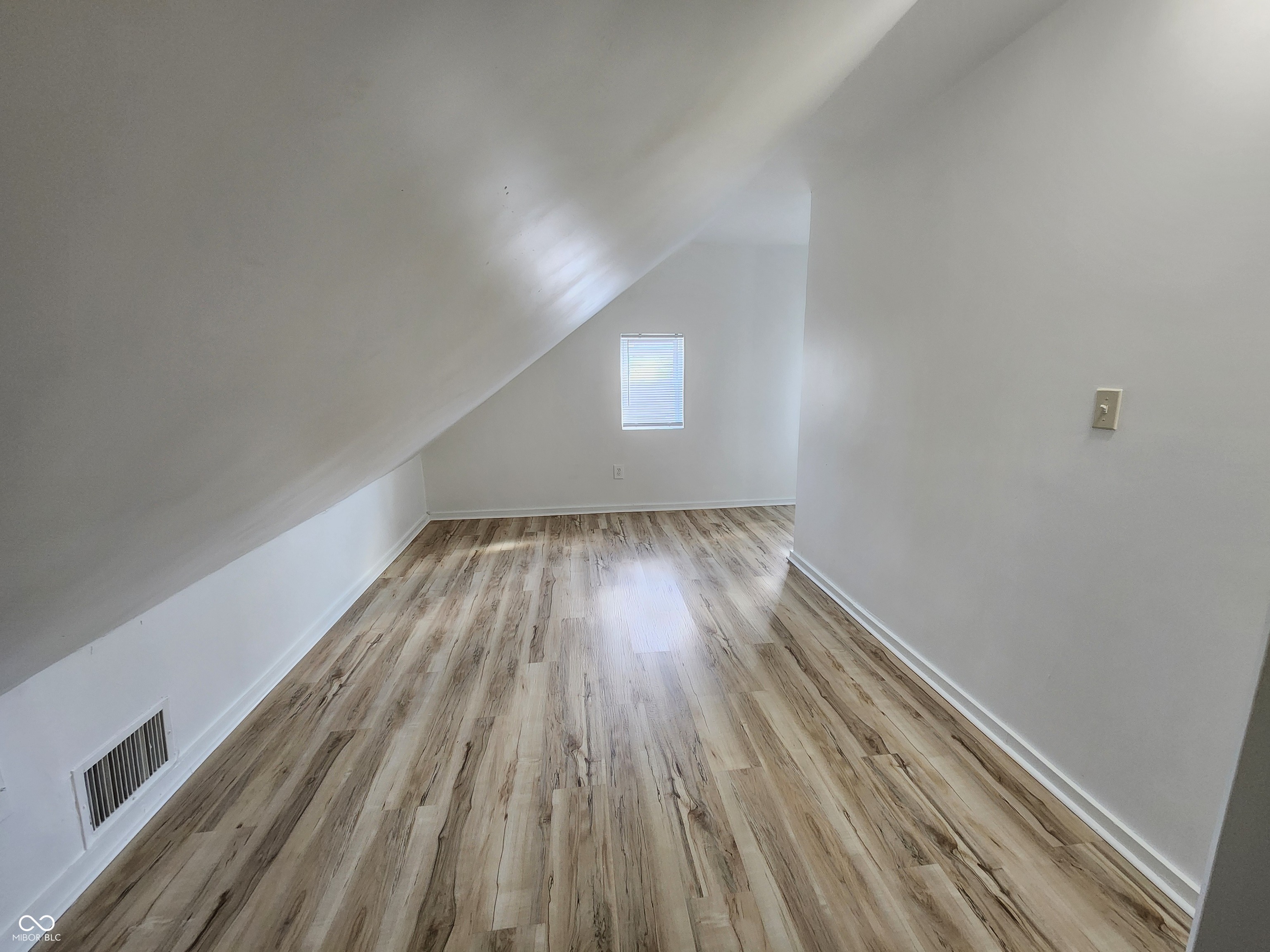 2531 Unit C E 10th Street Indianapolis, IN 46201 - Photo 17 of 21