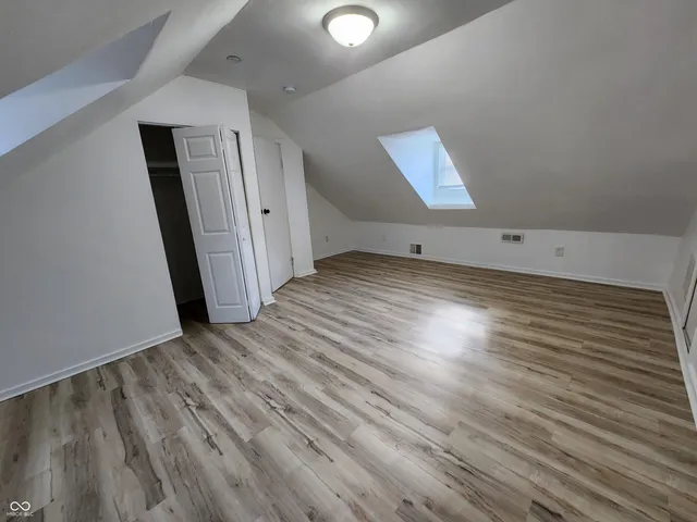 $1,075 | 2531 Unit C E 10th Street, Indianapolis, IN 46201