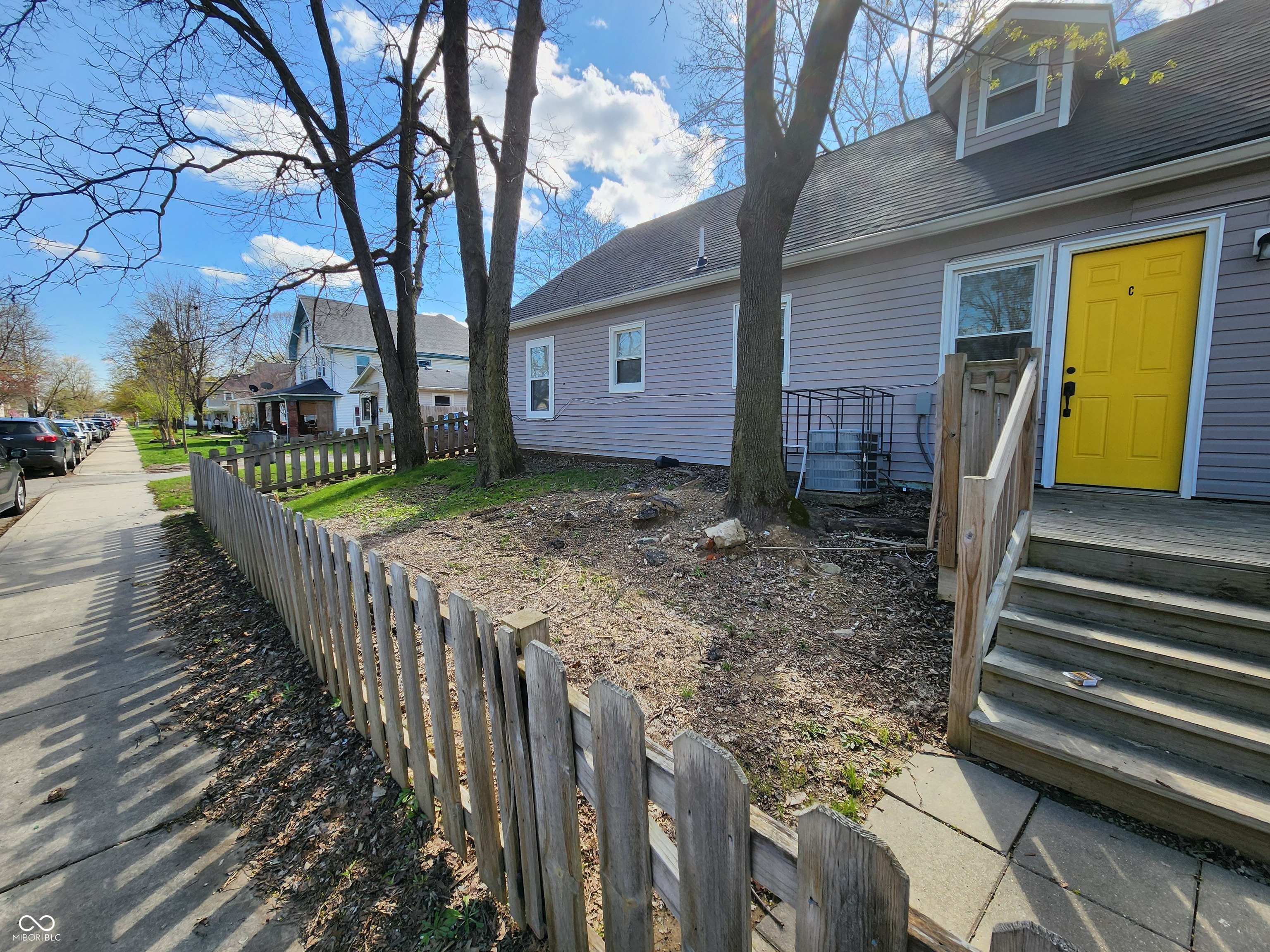 2531 Unit C E 10th Street Indianapolis, IN 46201 - Photo 2 of 21