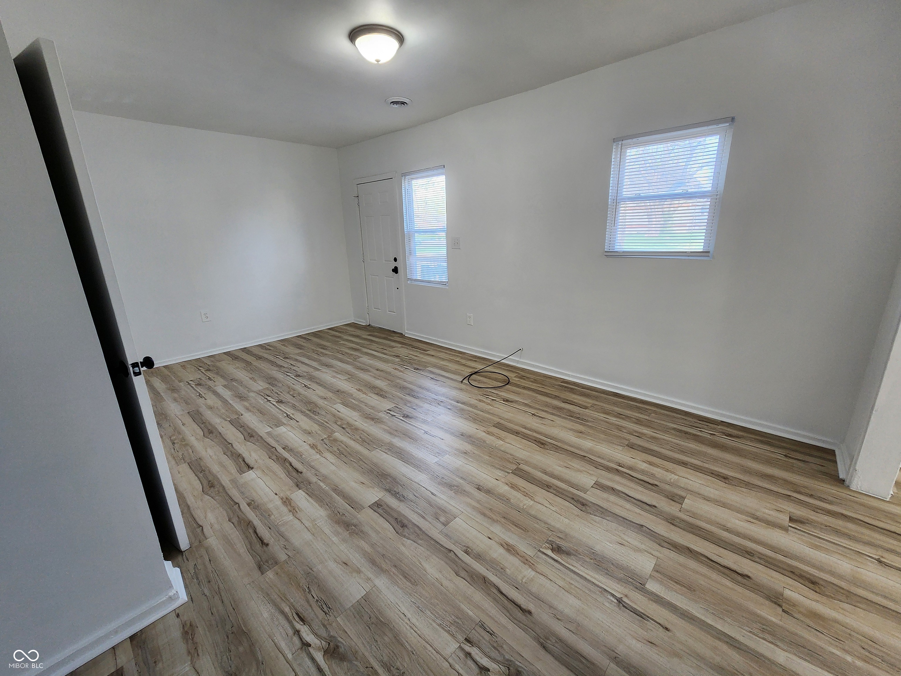 2531 Unit C E 10th Street Indianapolis, IN 46201 - Photo 4 of 21