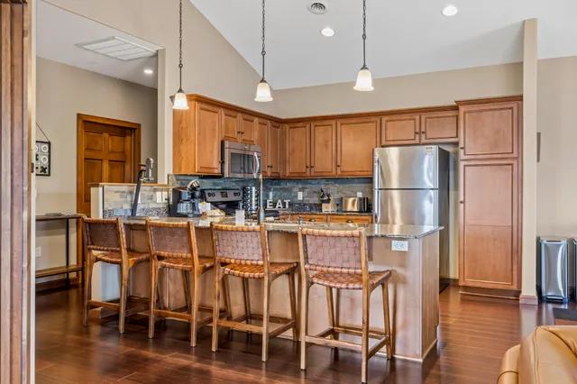 $435,000 | 514 South Pier Drive, Unit 4, Sheboygan, WI 53081