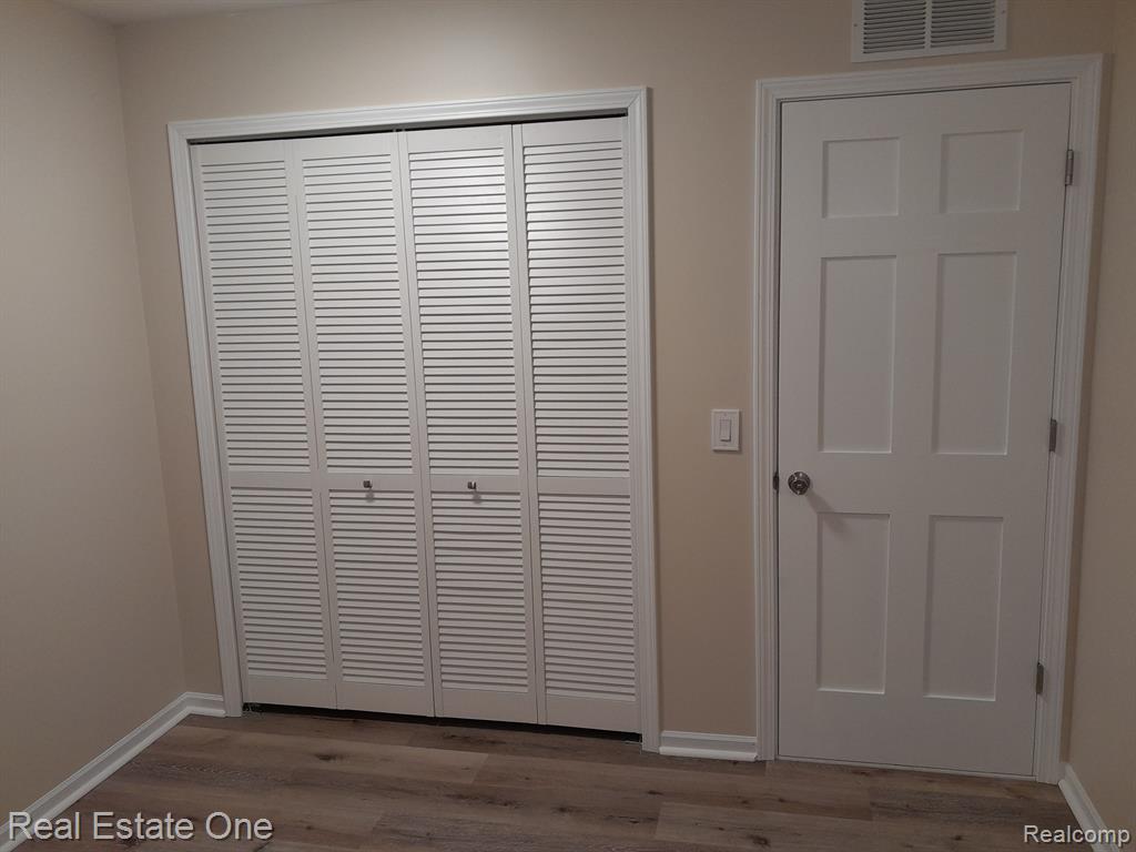 2550 Longview Avenue Rochester Hills, MI 48307 - Photo 23 of 40