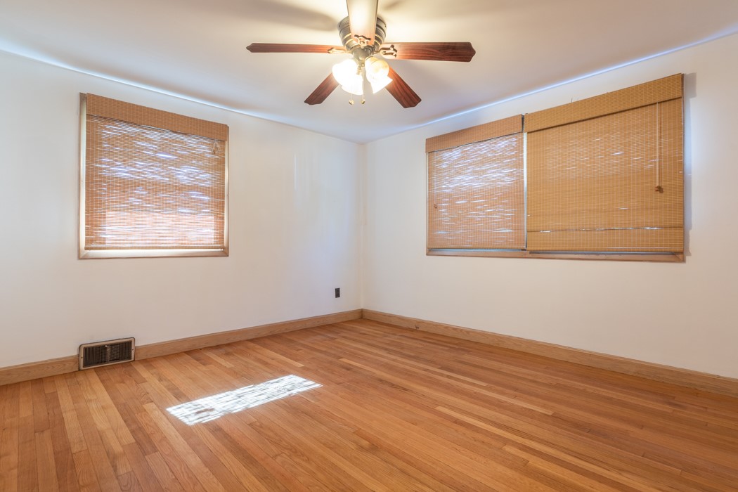 46 Cliffside Drive Cranston, RI 02920 - Photo 13 of 21