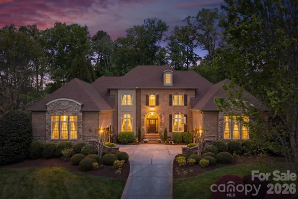 $1,425,000 | 7004 Camrose Crossing Lane, Matthews, NC 28104