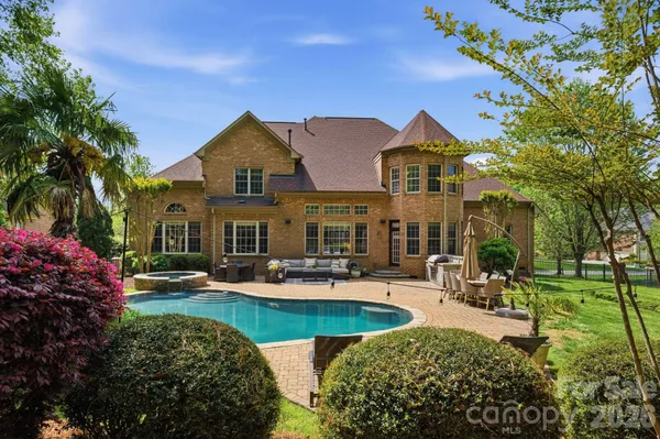 $1,425,000 | 7004 Camrose Crossing Lane, Matthews, NC 28104