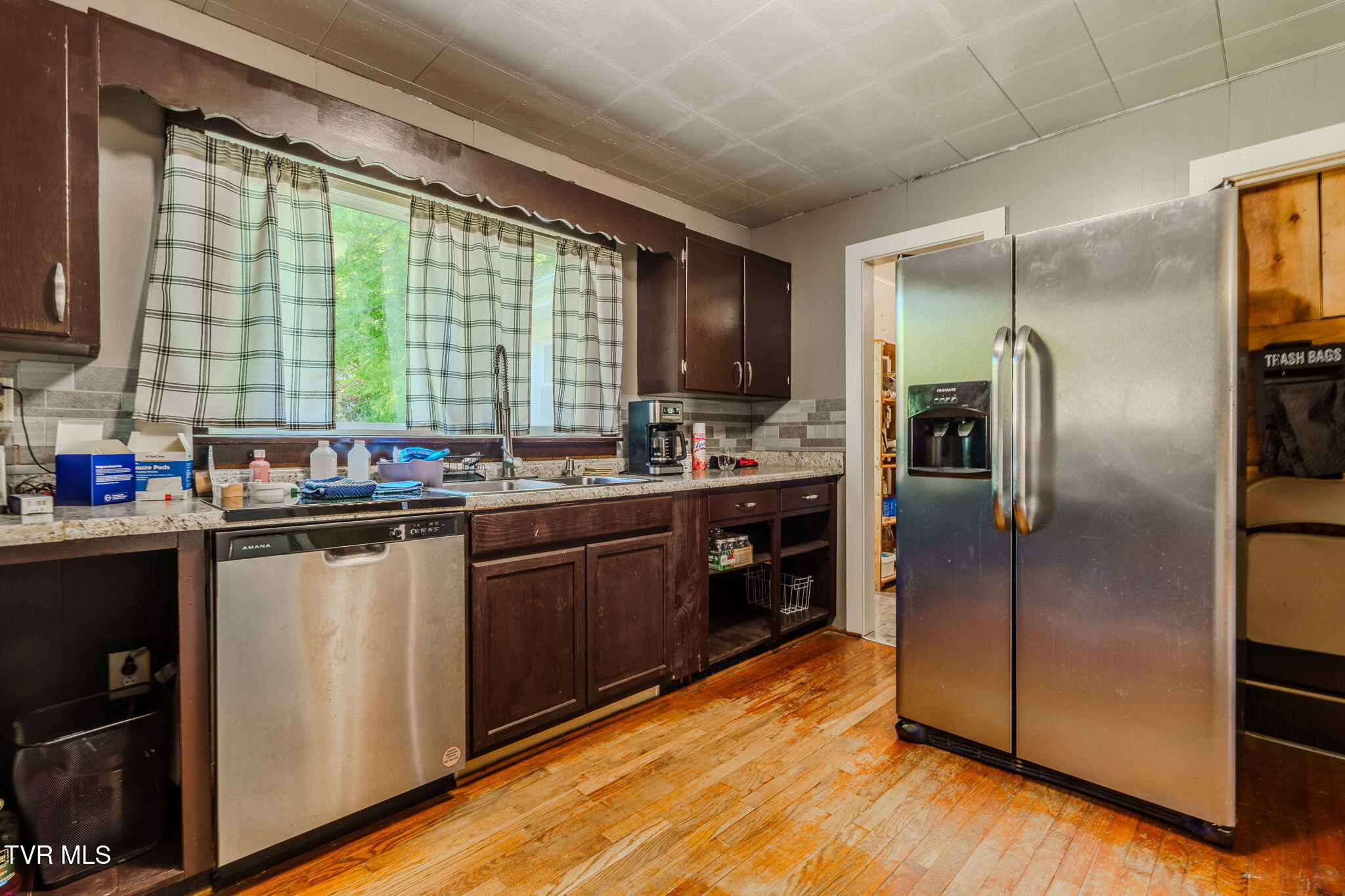 190 Debusk Road Greeneville, TN 37743 - Photo 9 of 27 6-web-or-mls-_DSC6128-HDR