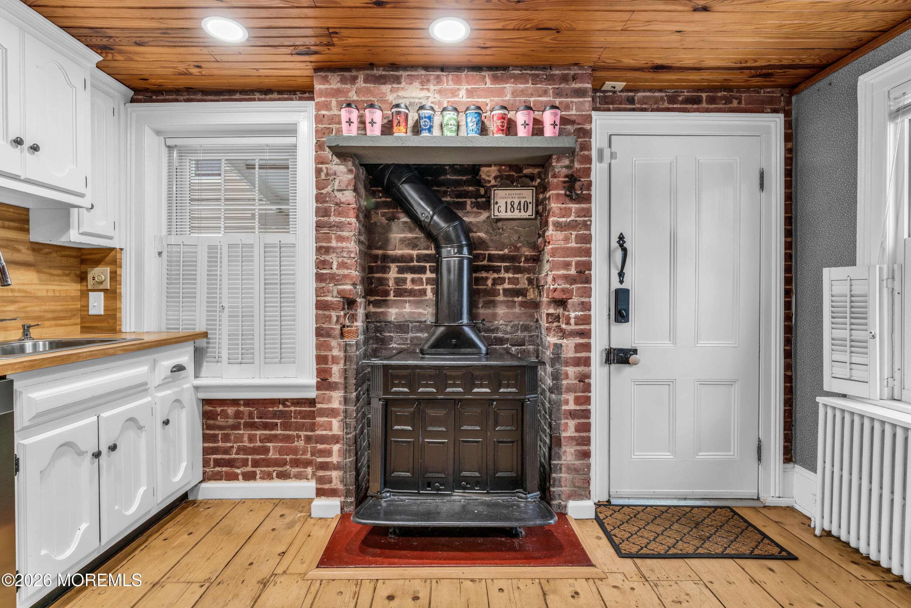 72 1st Street Keyport, NJ 07735 - Photo 11 of 31 print_quality-HOM02970