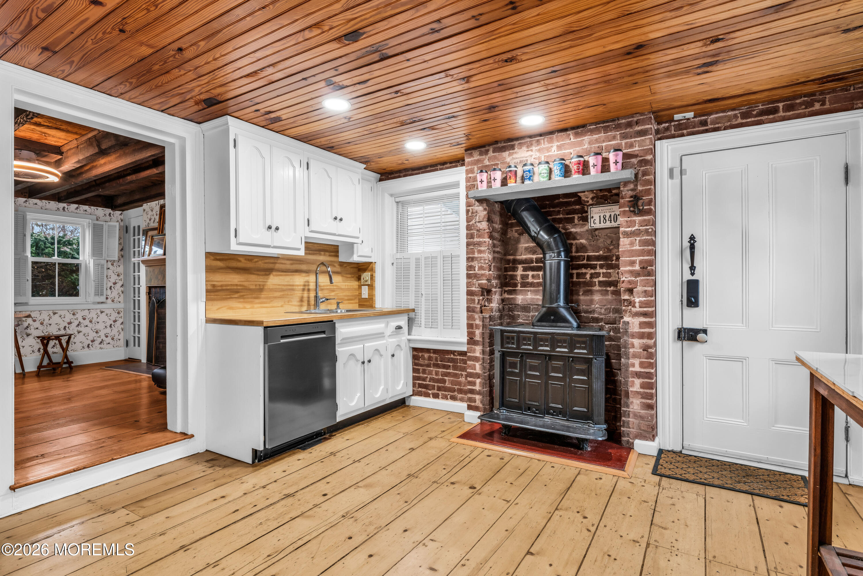 72 1st Street Keyport, NJ 07735 - Photo 10 of 31 print_quality-HOM02965