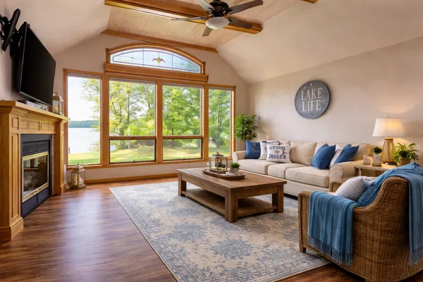 $899,900 | 50771 Good Oak Loop, Frazee, MN 56544