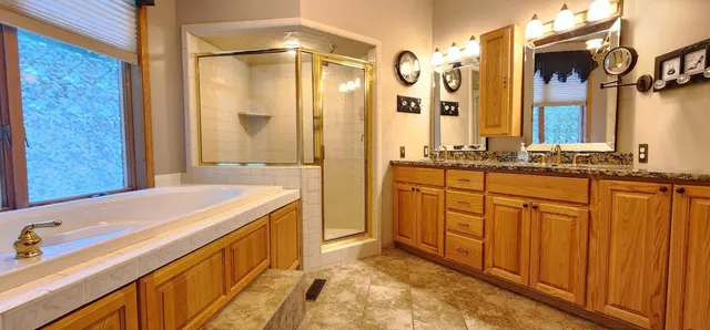 $899,900 | 50771 Good Oak Loop, Frazee, MN 56544