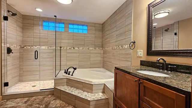 $899,900 | 50771 Good Oak Loop, Frazee, MN 56544