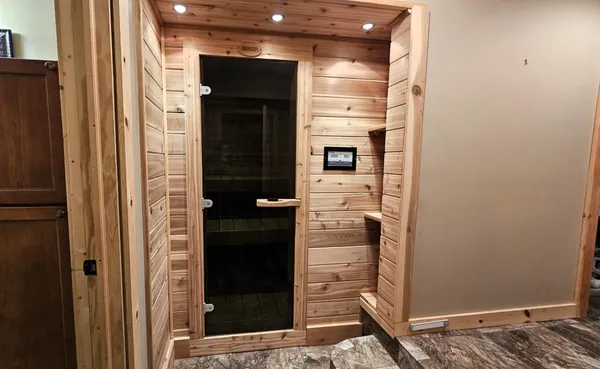 $899,900 | 50771 Good Oak Loop, Frazee, MN 56544