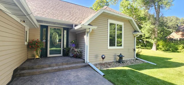 $899,900 | 50771 Good Oak Loop, Frazee, MN 56544