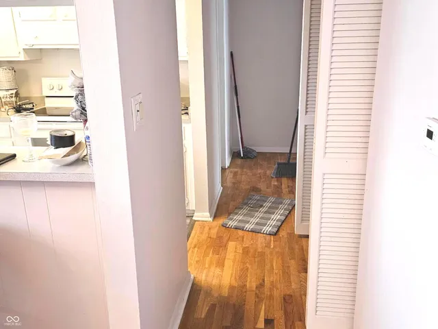 $130,000 | 5040 Allisonville Road, Unit E, Indianapolis, IN 46205