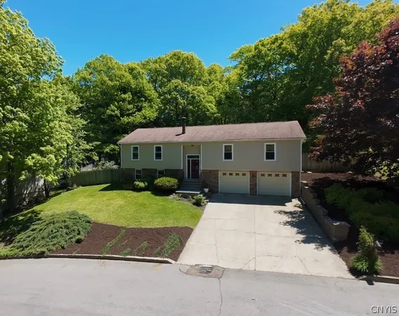 $279,000 | 18 Pond Path, Oswego, NY 13126