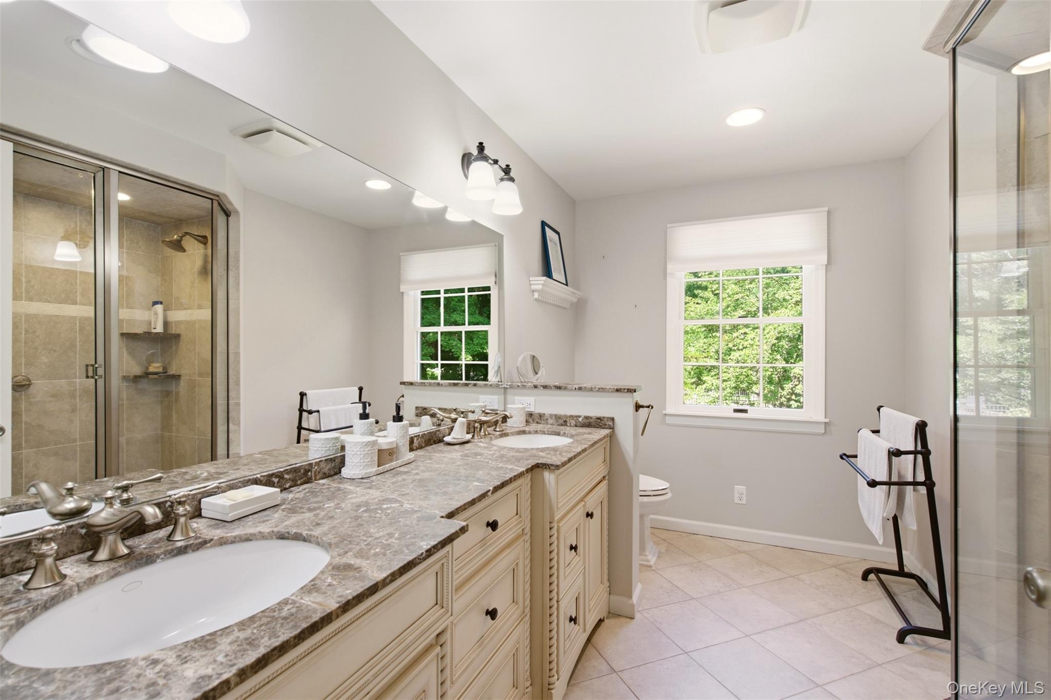 7 Private Road Huntington, NY 11743 - Photo 28 of 49 Gallery Image 28