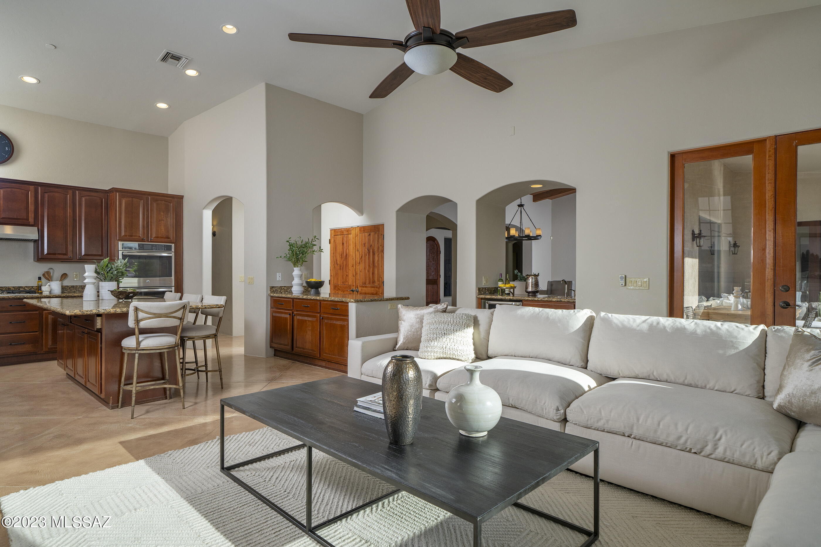 10889 North Pusch Ridge View Place Oro Valley, AZ 85737 - Photo 11 of 38