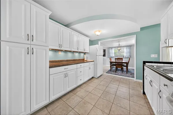 $135,000 | 205 Lynn Meadows Lane, Florissant, MO 63033