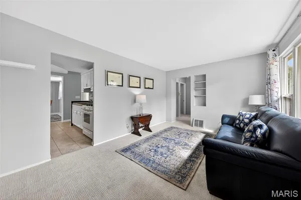 $135,000 | 205 Lynn Meadows Lane, Florissant, MO 63033