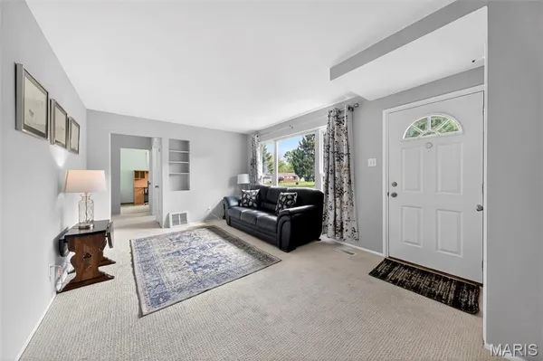 $135,000 | 205 Lynn Meadows Lane, Florissant, MO 63033