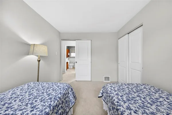 $135,000 | 205 Lynn Meadows Lane, Florissant, MO 63033
