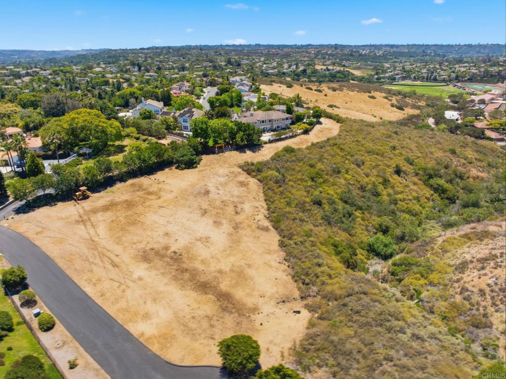 2901 Wishbone Way Encinitas, CA 92024 - Photo 3 of 22