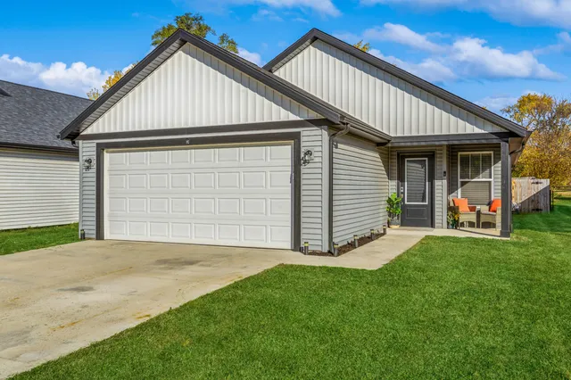 $299,900 | 614 Brown Avenue, Mishawaka, IN 46545