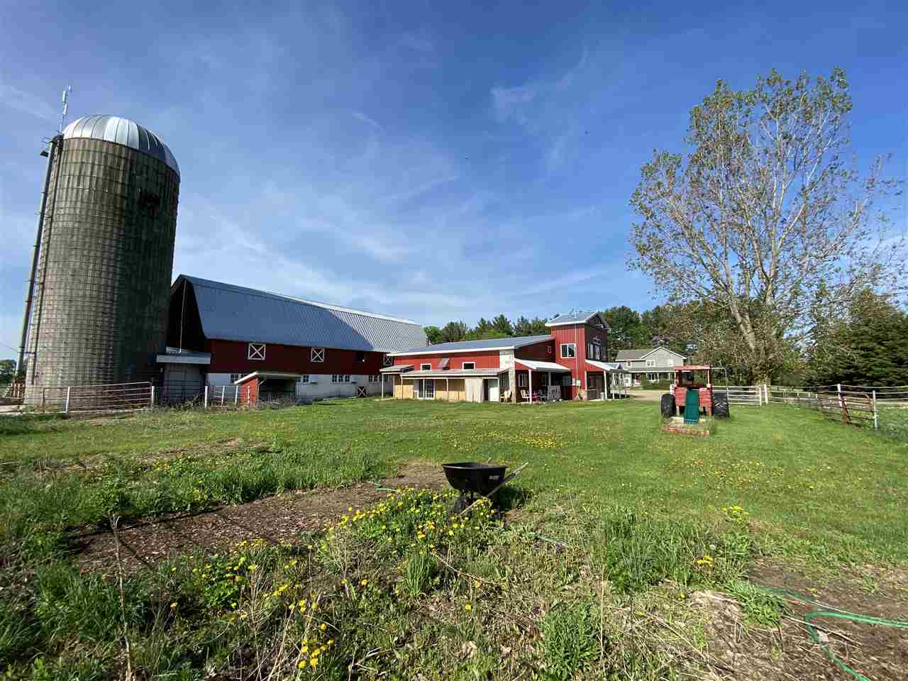 5436 Tyler Road Southeast Kalkaska, MI 49646 - Photo 4 of 99 1872614-3.JPG