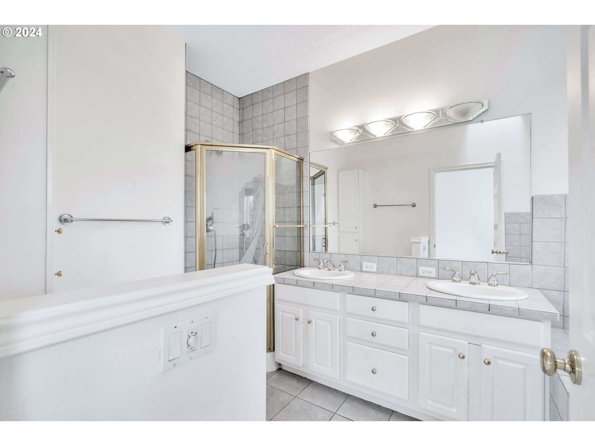 200 North Bridgeton Road Portland, OR 97217 - Photo 24 of 37 Gallery Image 24
