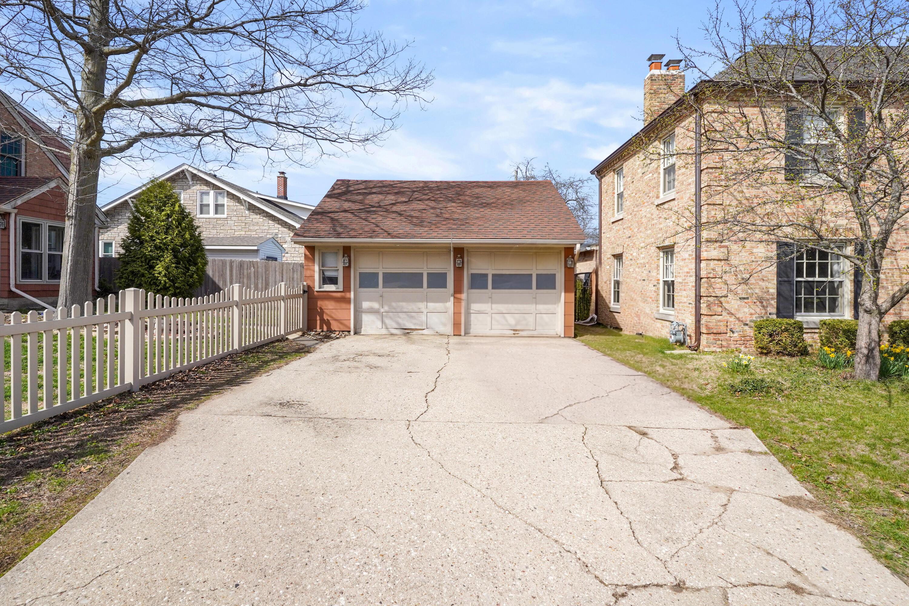 620 73rd Street Kenosha, WI 53143 - Photo 11 of 34 2 Car Garage