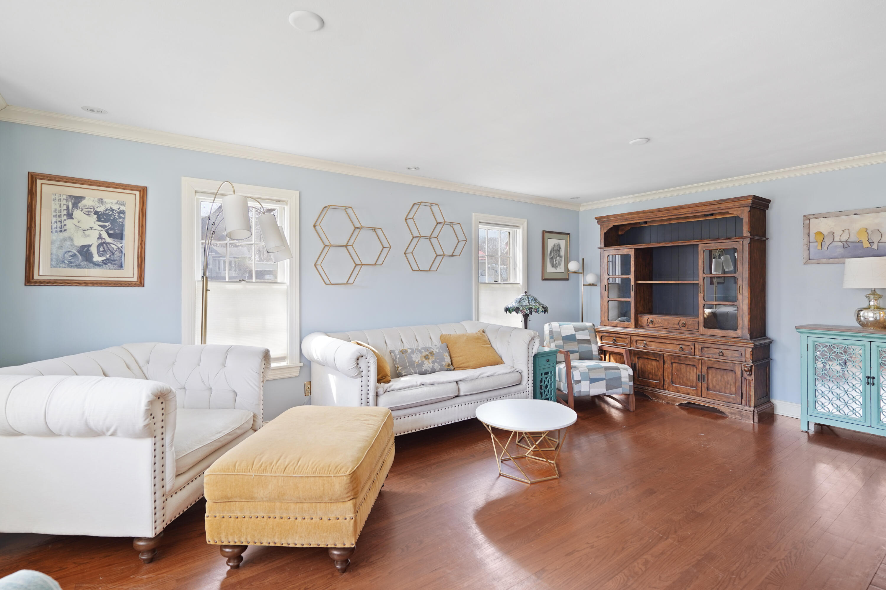 620 73rd Street Kenosha, WI 53143 - Photo 13 of 34 Living Room
