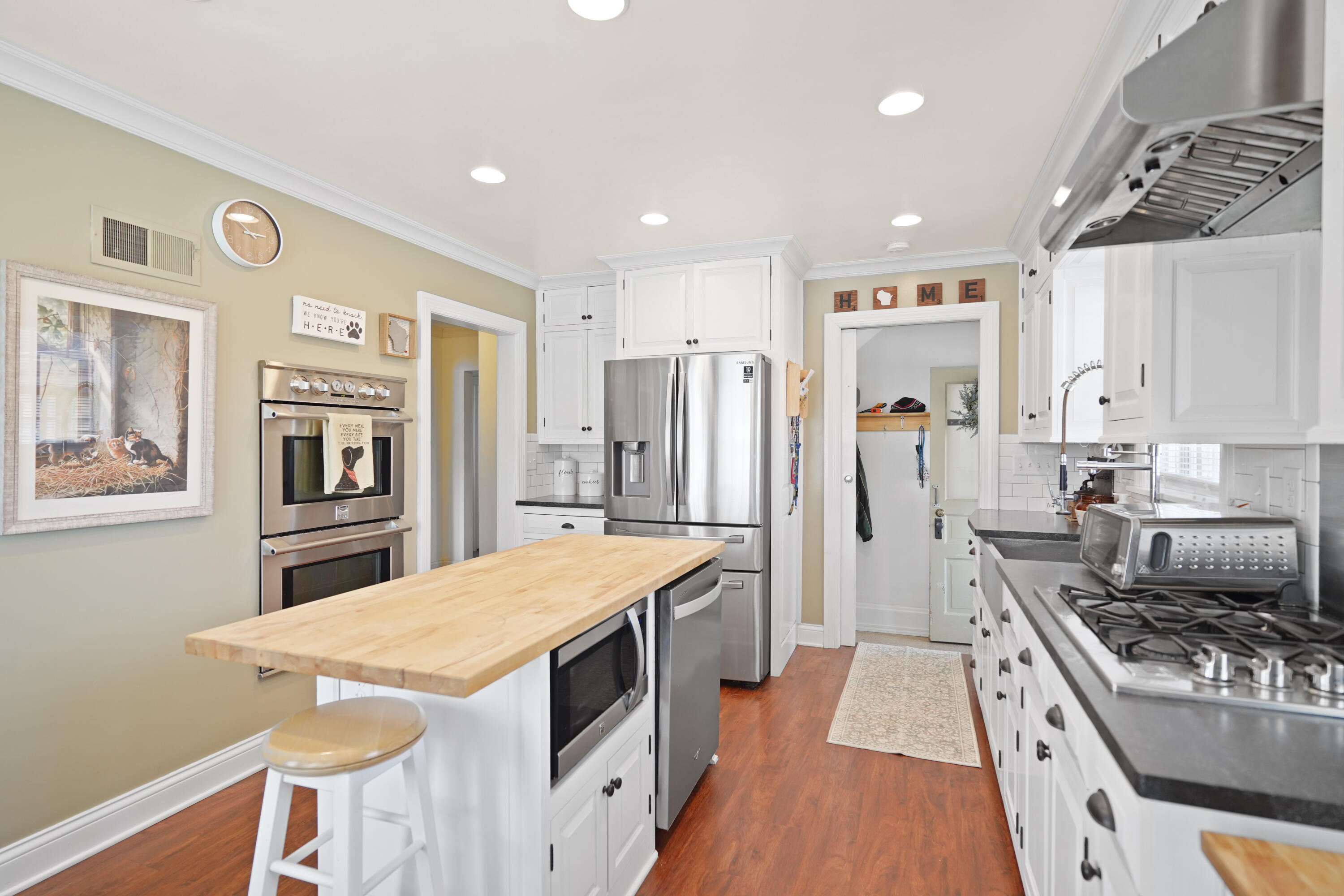 620 73rd Street Kenosha, WI 53143 - Photo 28 of 34 Kitchen