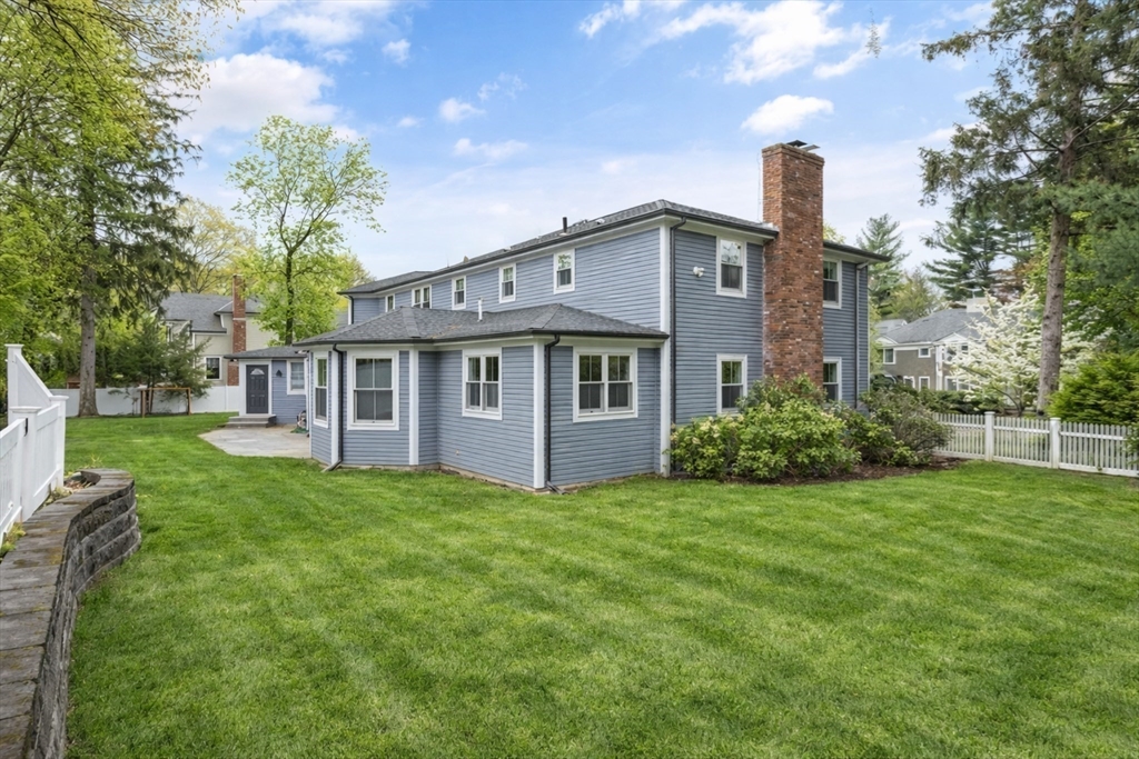 150 Country Club Road Newton, MA 02459 - Photo 22 of 28