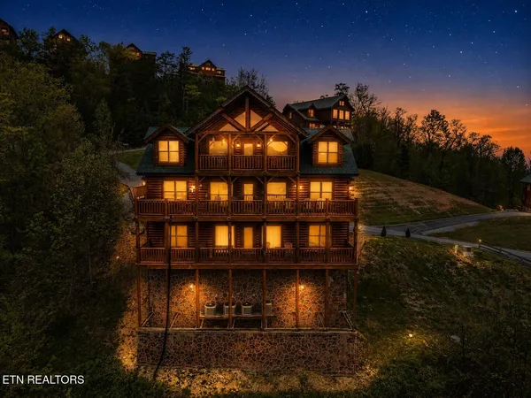 $1,150,000 | 2722 Mountain Preserve Drive, Sevierville, TN 37862