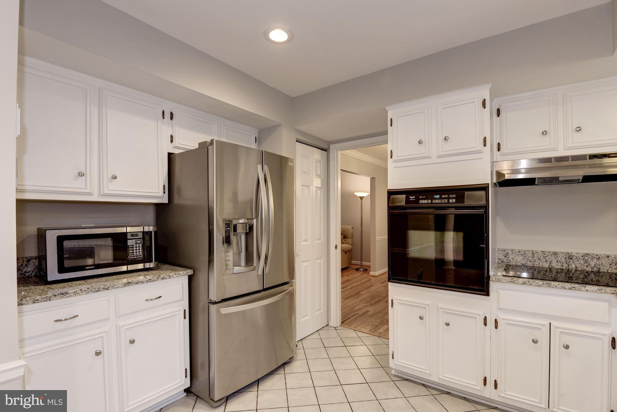 606 Pine Road Fort Washington, MD 20744 - Photo 2 of 30 Kitchen