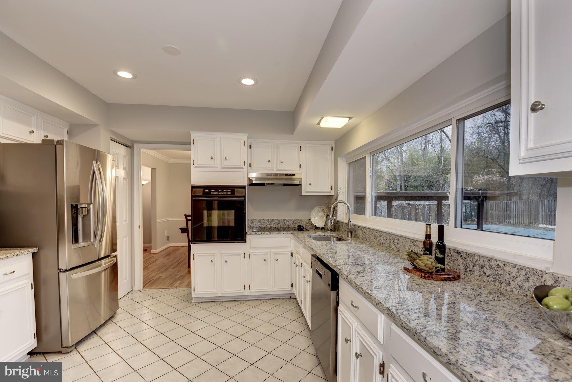 606 Pine Road Fort Washington, MD 20744 - Photo 3 of 30 Kitchen