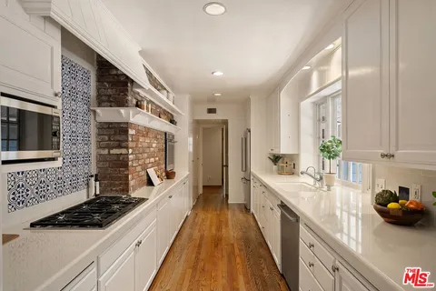 $4,799,000 | 432 Ocampo Drive, Pacific Palisades, CA 90272