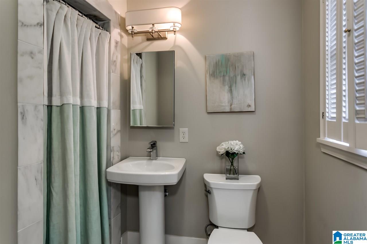 3021 Cambridge Road Birmingham, AL 35223 - Photo 18 of 50