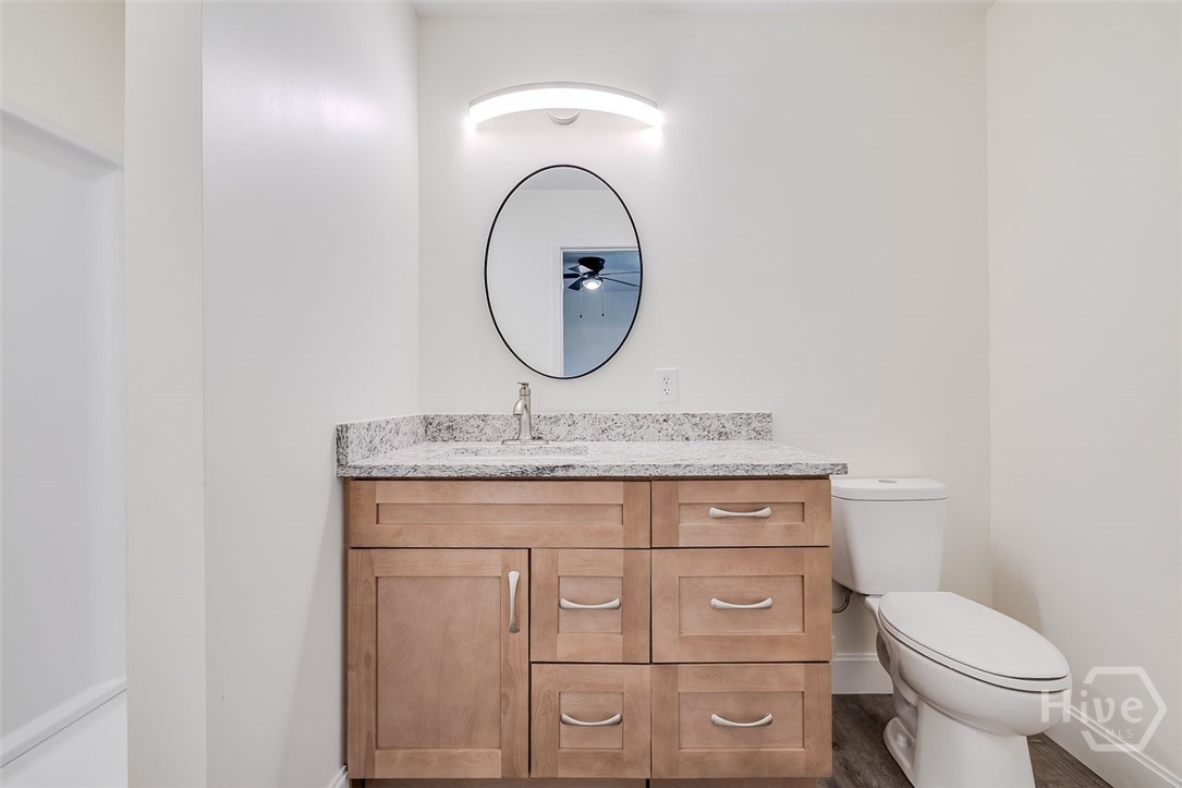 308 East 4th Street Springfield, GA 31329 - Photo 26 of 46 master bath